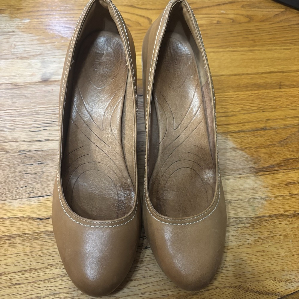 Clark's Women's Indigo Purity‎ Snow Wedge Leather Size 11 M Tan Brown EUC - Picture 7 of 10